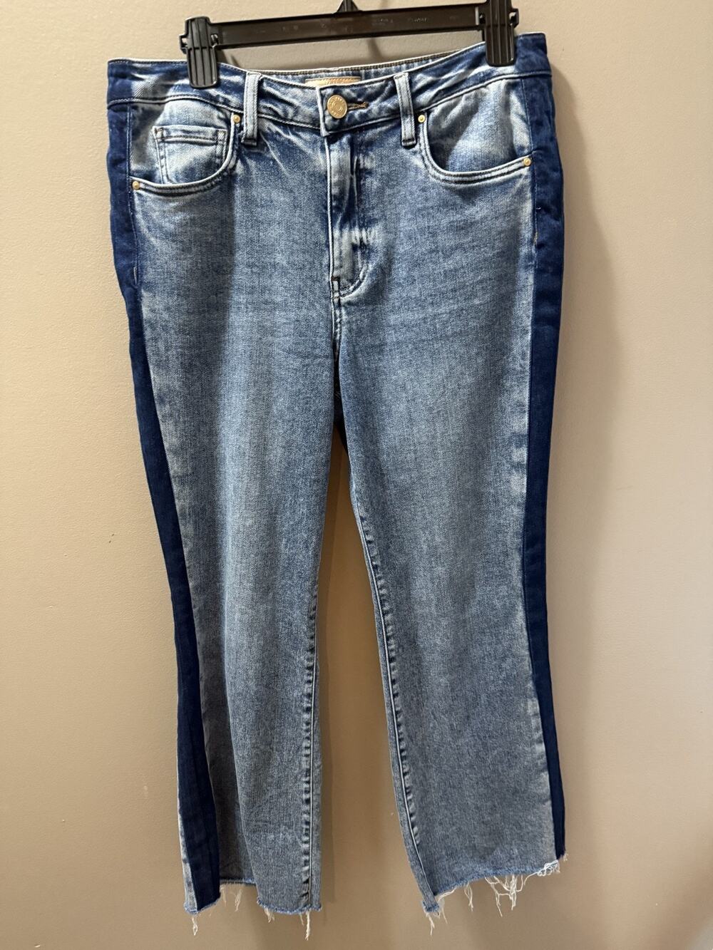 Kut from the Kloth Size 10 Kelsey High Rise Ankle Flare Two-Toned Raw Edge Hem
